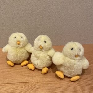 Dakin Magnetized 3.5" Baby Chicks‎ Ride On Mother Hen Plush 2015 Only 3 Chicks